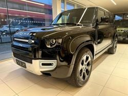 Santorini black Nuova 2025 Land Rover Defender S SUV | 77.500 € (Buon prezzo)