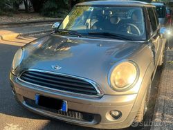 Grigio Usata 2010 Mini ONE Due volumi | 5000 € (Buon prezzo)