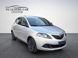 Argento Usata 2021 Lancia Ypsilon Silver Due volumi | 9900 € (Buon prezzo)