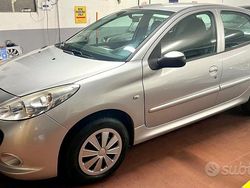 Grigio Usata 2011 Peugeot 206 Tre volumi | 4299 € (Buon prezzo)