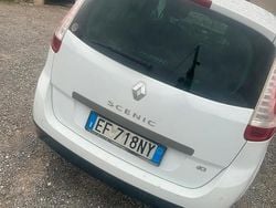 Bianco Usata 2009 Renault Scénic Monovolume | 2900 €