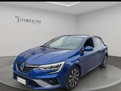 Blu metallizzato Usata 2021 Renault Mégane IV RS Line Tre volumi | 18.220 € (Buon prezzo)