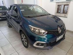Grigio Usata 2019 Renault Captur Intens SUV | 12.500 € (Buon prezzo)