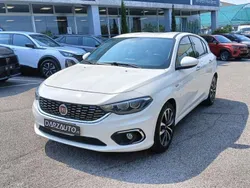 Bianco pastello Usata 2018 Fiat Tipo Lounge Tre volumi | 10.850 € (Buon prezzo)