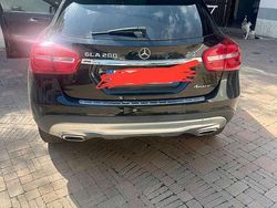 Usata 2015 Mercedes GLA200 SUV | 14.000 € (Buon prezzo)