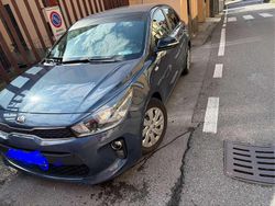 Usata 2017 Kia Rio City Tre volumi | 10.500 € (Molto cara)