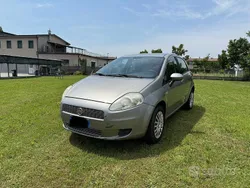 Usata 2009 Fiat Punto Due volumi | 3200 € (Buon prezzo)