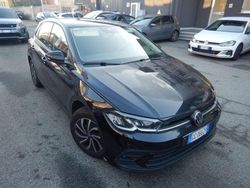 Blu/azzurro Usata 2021 VW Polo Life Tre volumi | 12.800 € (Buon prezzo)