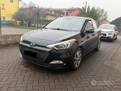 Nero Usata 2016 Hyundai i20 GO! Tre volumi | 4700 € (Super prezzo)