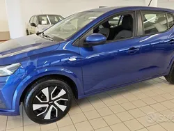 Blu Nuova 2025 Dacia Sandero Expression Due volumi | 16.500 € (Buon prezzo)