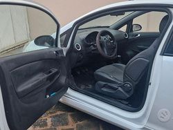 Bianco Usata 2009 Opel Corsa | 1500 € (Ottimo prezzo)