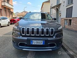 Grigio Usata 2017 Jeep Cherokee SUV | 11.500 €