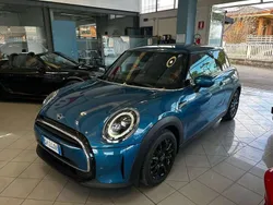 Blu/azzurro Usata 2022 Mini ONE Essential Due volumi | 21.500 € (Cara)