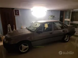 Usata 1991 Opel Vectra Tre volumi | 2500 €