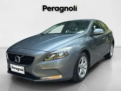 Argento Usata 2017 Volvo V40 Business Edition Station wagon | 13.900 € (Cara)