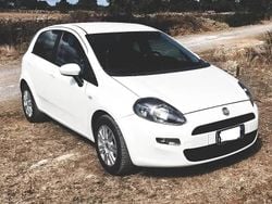 Bianco Usata 2015 Fiat Grande Punto Due volumi | 2500 € (Ottimo prezzo)