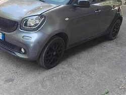 Grigio Usata 2015 Smart ForFour Passion Due volumi | 5490 € (Ottimo prezzo)