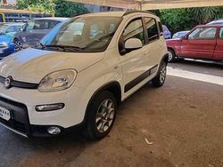 Bianco Usata 2015 Fiat Panda Trekking Due volumi | 7500 € (Cara)