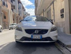 Usata 2013 Volvo V40 R-Design Kinetic Station wagon | 7000 € (Buon prezzo)