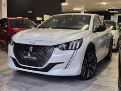 Bianco Usata 2020 Peugeot 208 GT-line Due volumi | 11.900 € (Buon prezzo)