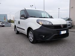 Bianco / pastello Usata 2022 Fiat Doblò Lounge Monovolume | 14.900 € (Buon prezzo)