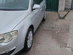 Grigio Usata 2006 VW Passat Comfortline Station wagon | 2500 € (Buon prezzo)