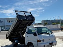 Bianco Usata 2001 Hyundai H 100 | 5999 €