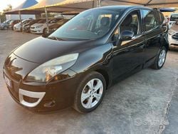 Nero Usata 2011 Renault Scénic III Dynamique Monovolume | 3500 € (Buon prezzo)