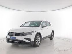 Pure white Usata 2022 VW Tiguan Life SUV | 27.000 € (Buon prezzo)