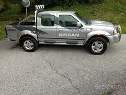 Usata 2003 Nissan Navara Pick-up | 12.000 €