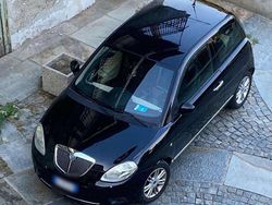 Nero Usata 2009 Lancia Ypsilon Platinum Due volumi | 2700 € (Buon prezzo)