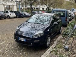 Nero Usata 2016 Fiat Punto Tre volumi | 6000 € (Buon prezzo)