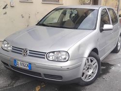 Usata 2001 VW Golf IV Tre volumi | 1500 € (Buon prezzo)