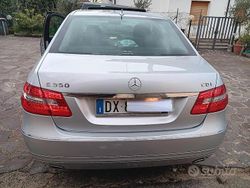 Grigio Usata 2011 Mercedes E350 Tre volumi | 16.500 € (Molto cara)