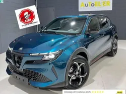 Blu naviglio Nuova 2025 Alfa Romeo Junior Edizione Speciale SUV | 28.900 € (Buon prezzo)