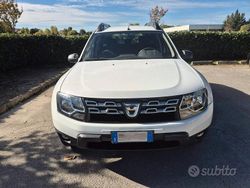 Bianco Usata 2014 Dacia Duster Lauréate SUV | 4200 € (Ottimo prezzo)