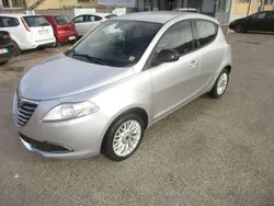 Grigio Usata 2015 Lancia Ypsilon Gold Due volumi | 7750 € (Buon prezzo)