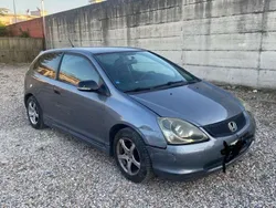 Usata 2005 Honda Civic Coupé | 800 € (Buon prezzo)