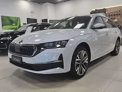 Bianco Nuova 2025 Skoda Octavia Style Station wagon | 29.590 € (Buon prezzo)