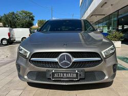 Grigio Usata 2020 Mercedes A180 Business Tre volumi | 19.800 € (Buon prezzo)
