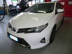Bianco Usata 2015 Toyota Auris Hybrid Active Station wagon | 12.500 € (Buon prezzo)