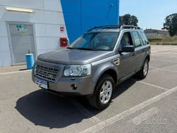 Grigio Usata 2009 Land Rover Freelander 2 SUV | 4000 € (Super prezzo)