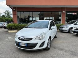 Bianco Usata 2011 Opel Corsa Club Tre volumi | 3300 € (Buon prezzo)
