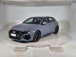 Blu/azzurro Usata 2022 Audi RS3 Sportback Ambiente Due volumi | 46.900 € (Buon prezzo)