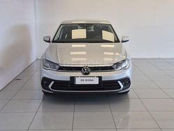 Grigio Nuova 2026 VW Polo Life Tre volumi | 22.800 € (Super prezzo)