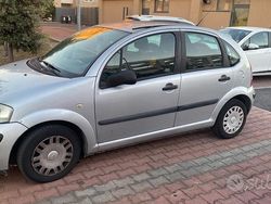 Grigio Usata 2006 Citroën C3 Tre volumi | 1500 € (Ottimo prezzo)