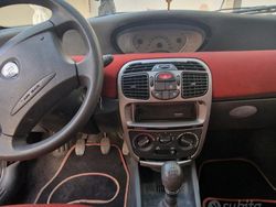Nero Usata 2001 Lancia Ypsilon Due volumi | 900 € (Buon prezzo)