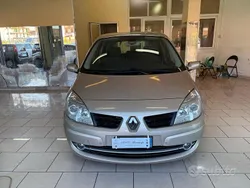 Oro Usata 2007 Renault Scénic II Monovolume | 1650 € (Ottimo prezzo)