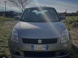 Usata 2005 Suzuki Swift GL Tre volumi | 1750 € (Buon prezzo)