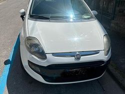 Bianco Usata 2011 Fiat Punto Due volumi | 4000 €